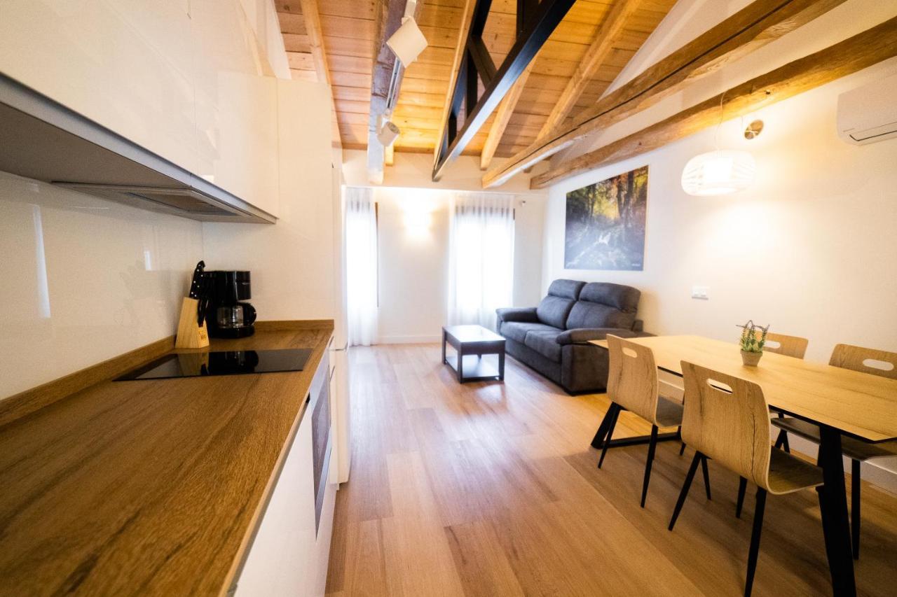 Apartamentos Mk77 Leon- Cantareros Екстер'єр фото