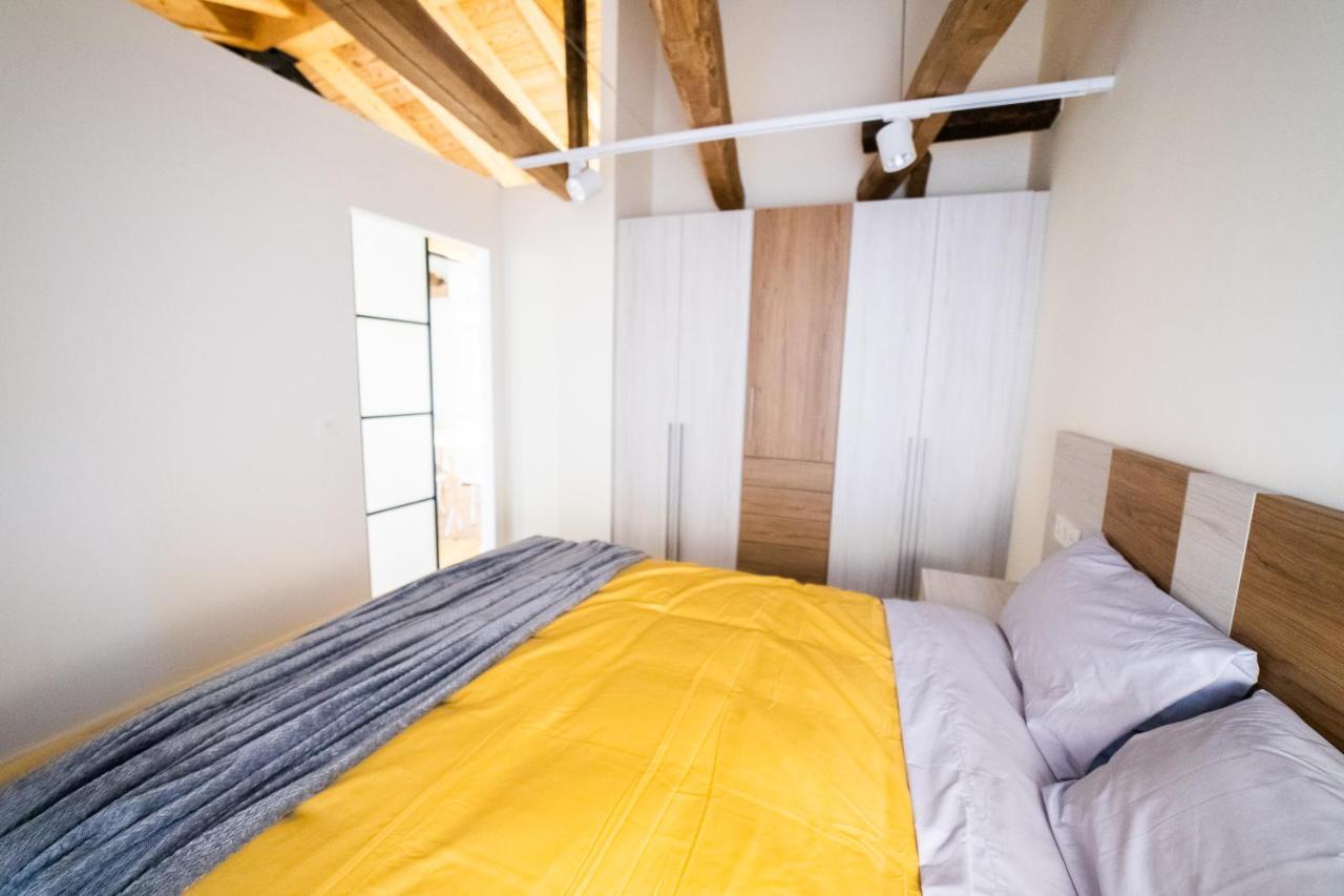 Apartamentos Mk77 Leon- Cantareros Екстер'єр фото
