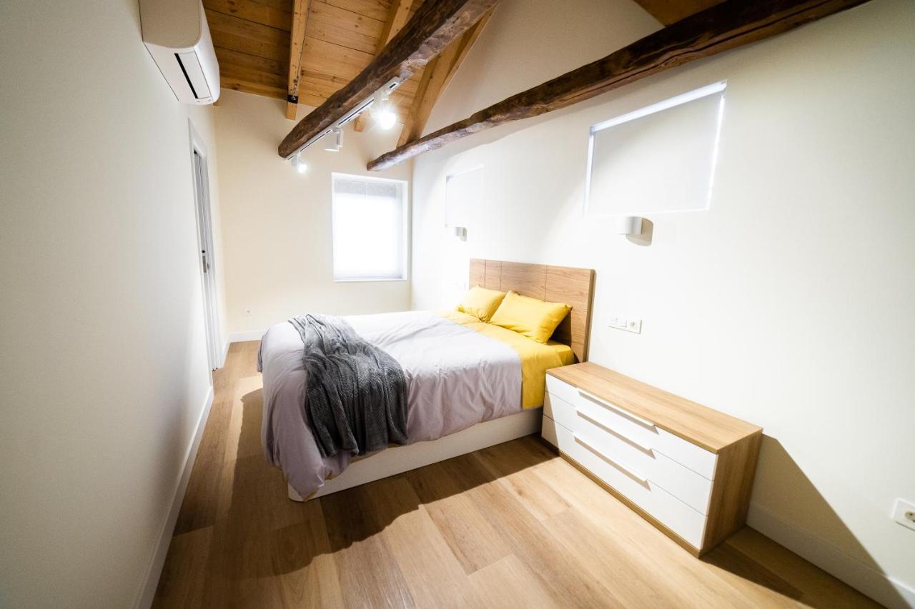 Apartamentos Mk77 Leon- Cantareros Екстер'єр фото